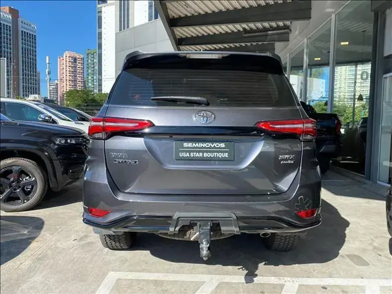 galeria HILUX SW4