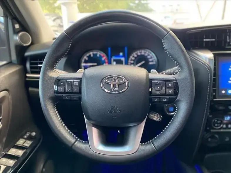 galeria HILUX SW4