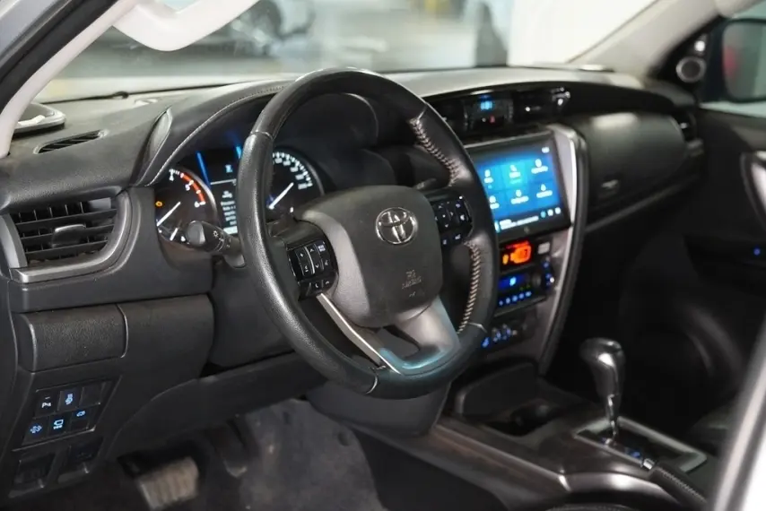 galeria HILUX SW4