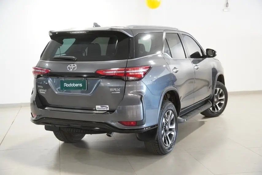 galeria HILUX SW4