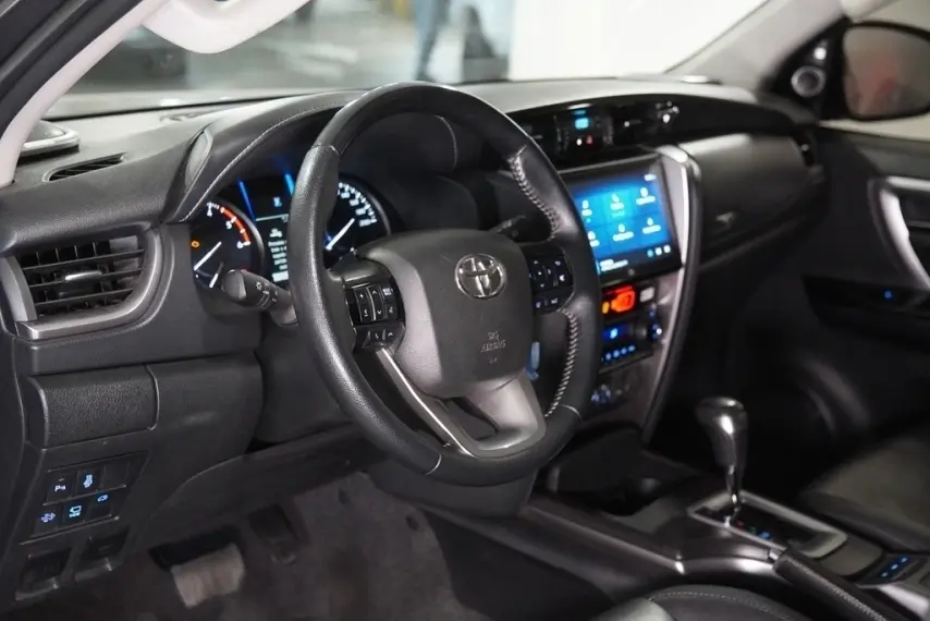 galeria HILUX SW4