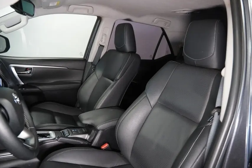 galeria HILUX SW4
