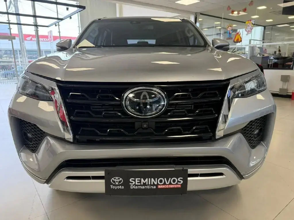 galeria HILUX SW4