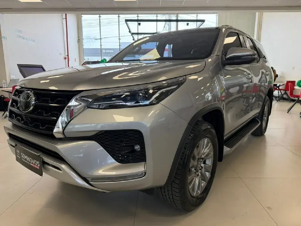 galeria HILUX SW4