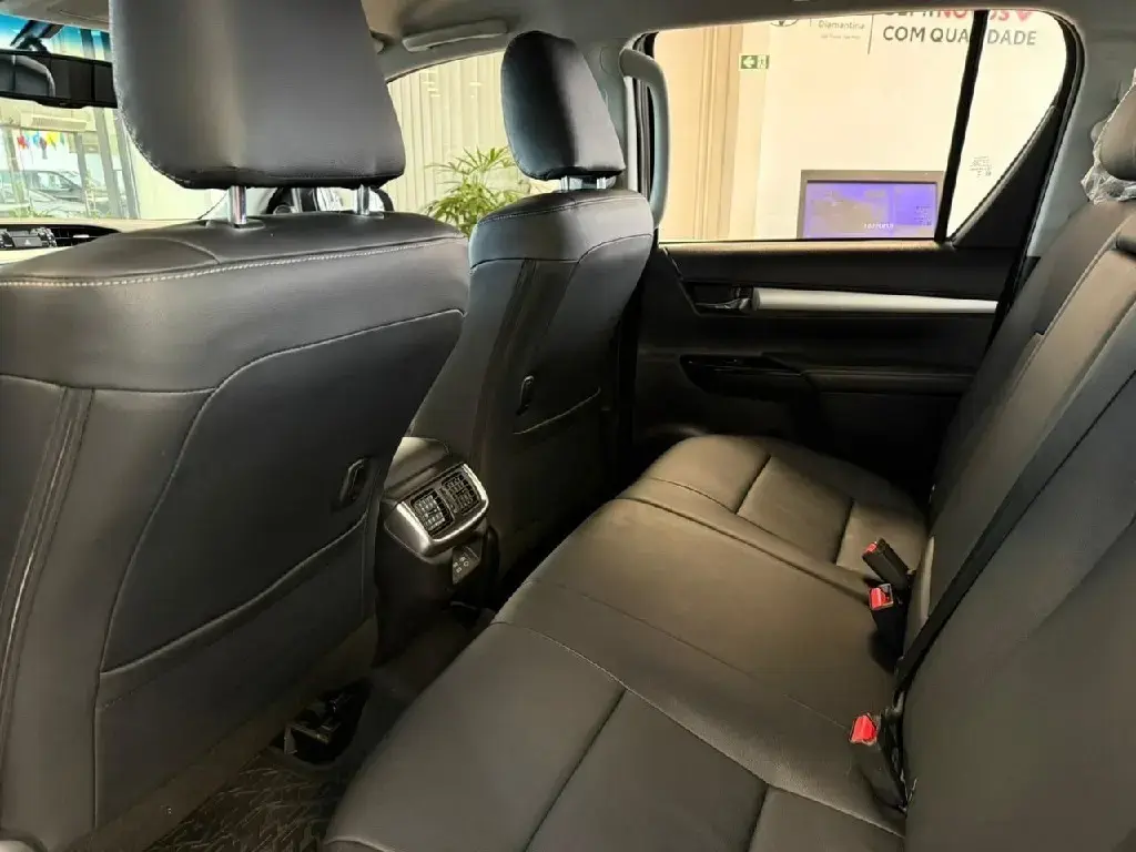 galeria HILUX