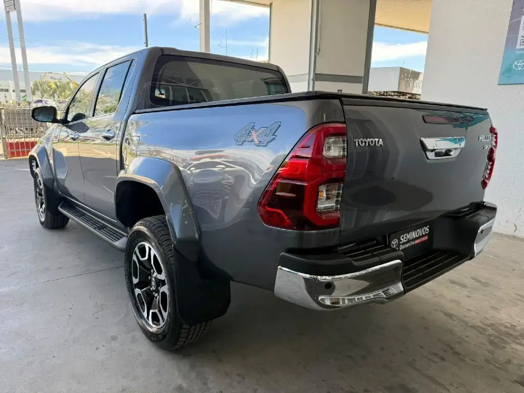 galeria HILUX
