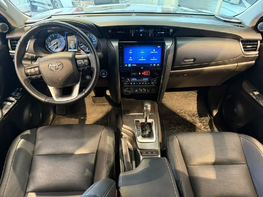 galeria HILUX SW4