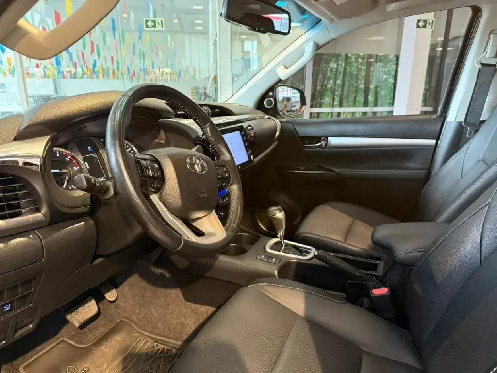 galeria HILUX