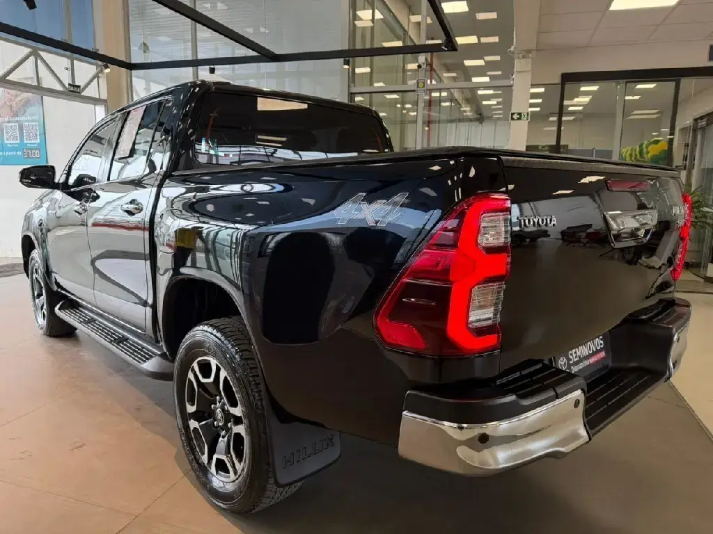 galeria HILUX