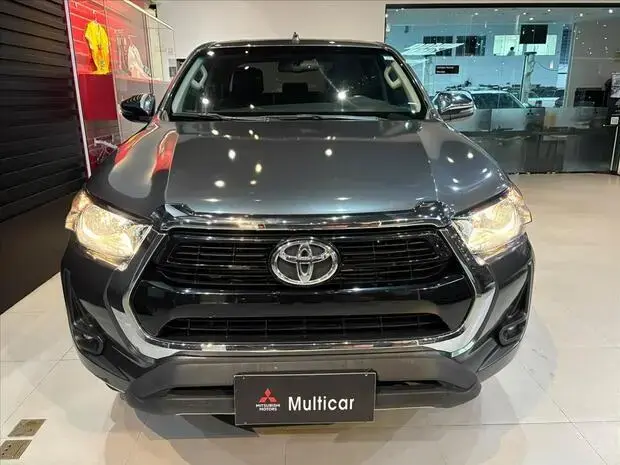 Toyota HILUX 2.8 D-4D TURBO DIESEL CD SRV 4X4 AUTOMÁTICO