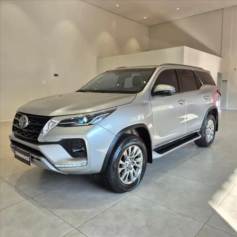 galeria HILUX