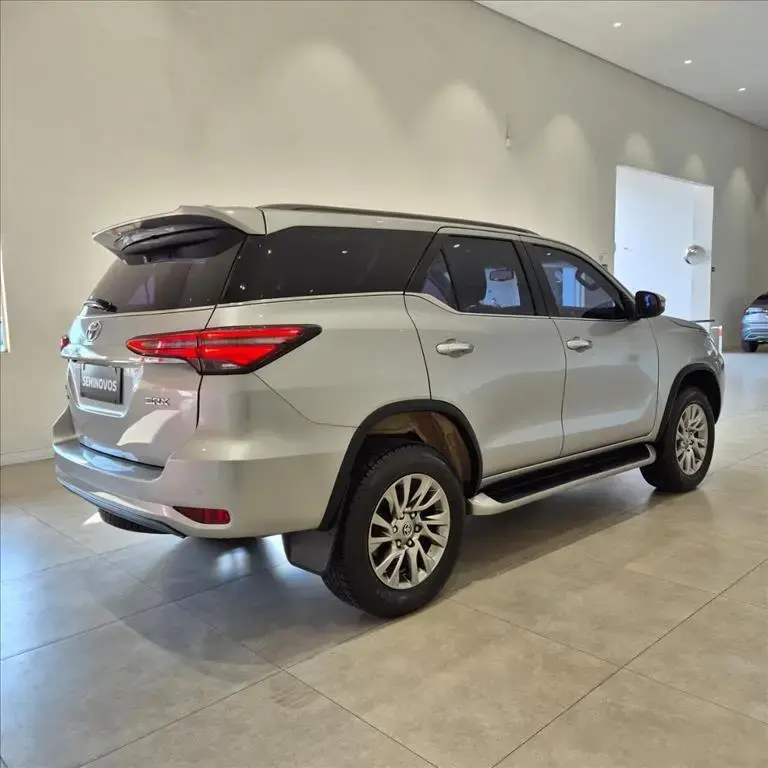 galeria HILUX