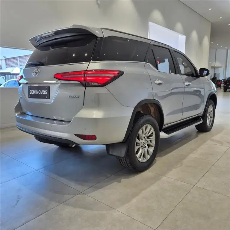 galeria HILUX