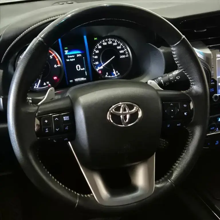 galeria HILUX