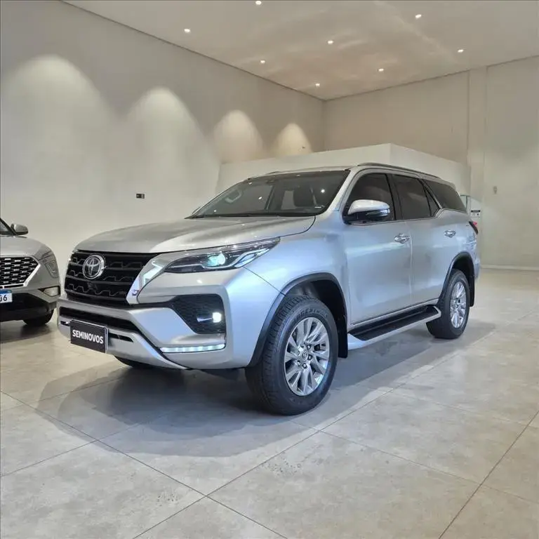 galeria HILUX