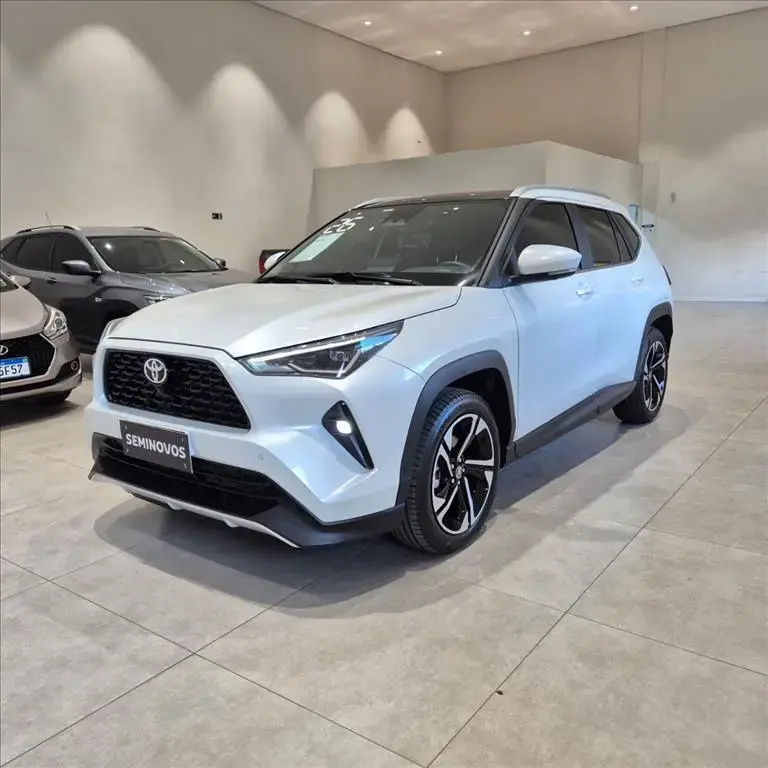 galeria YARIS CROSS