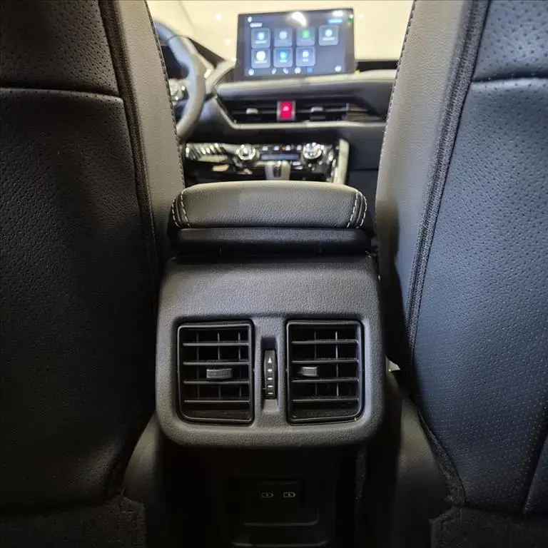 galeria YARIS CROSS