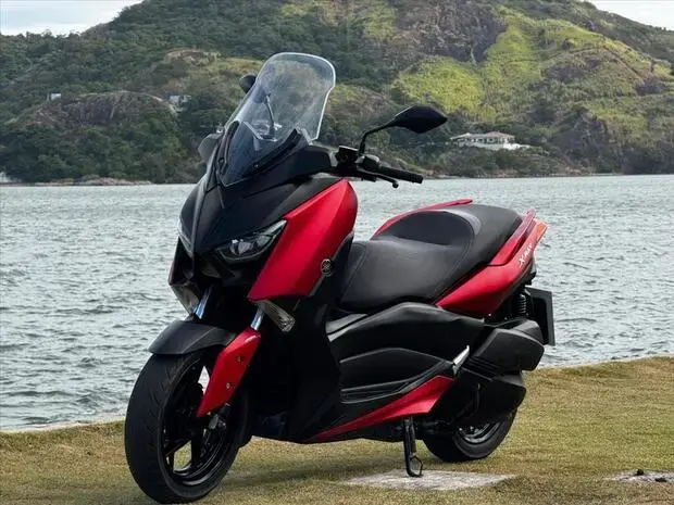 Yamaha XMAX ABS