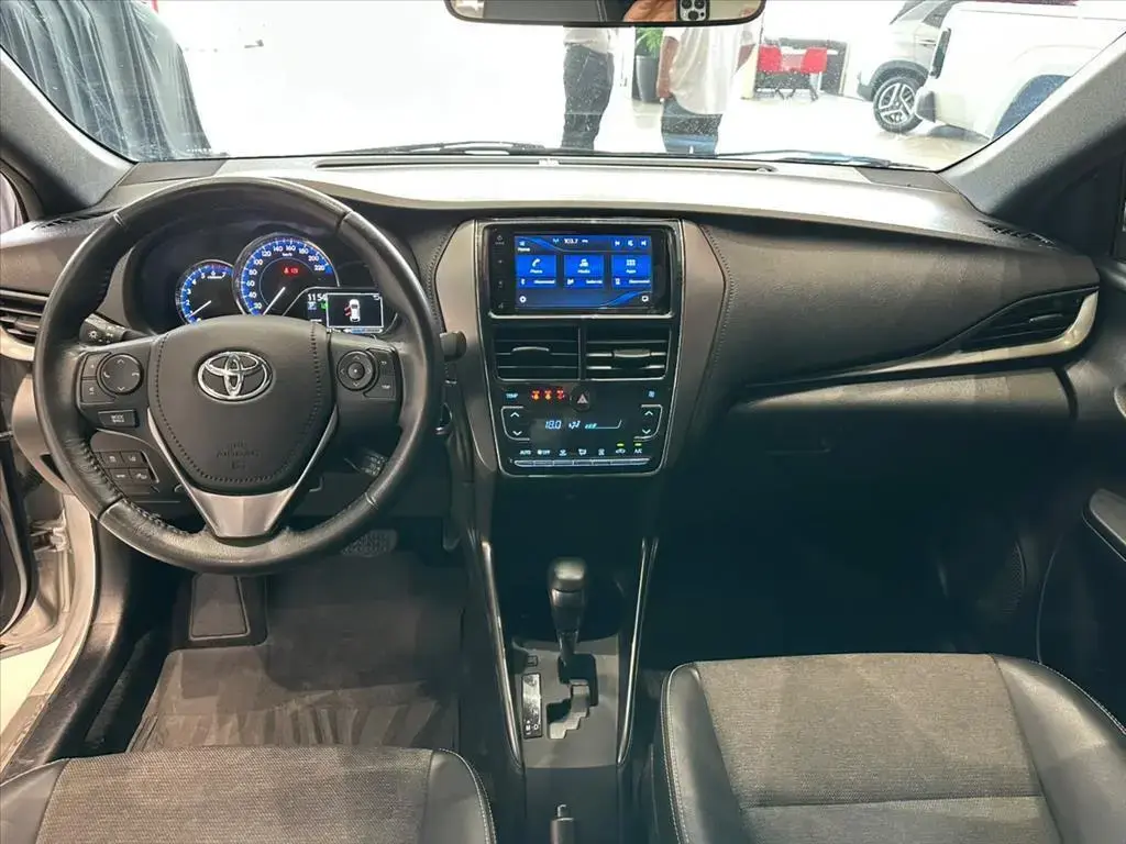 galeria YARIS