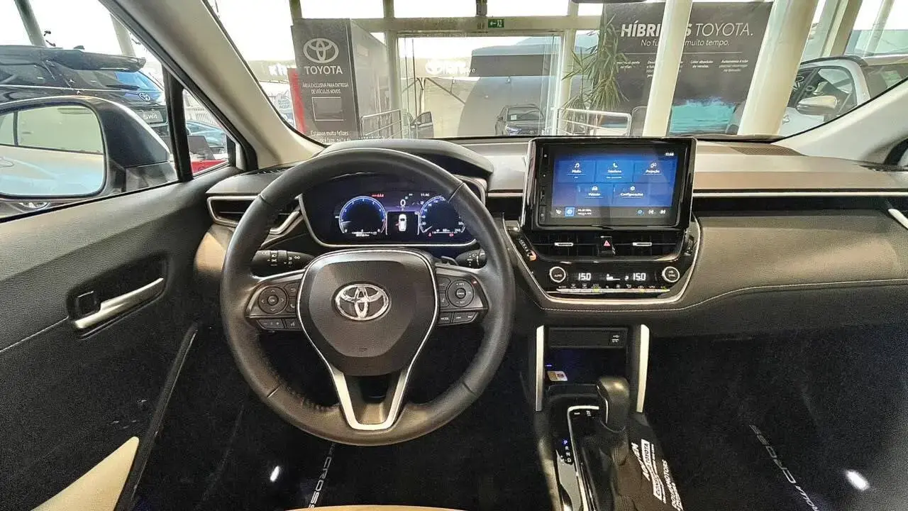 galeria COROLLA CROSS XRX