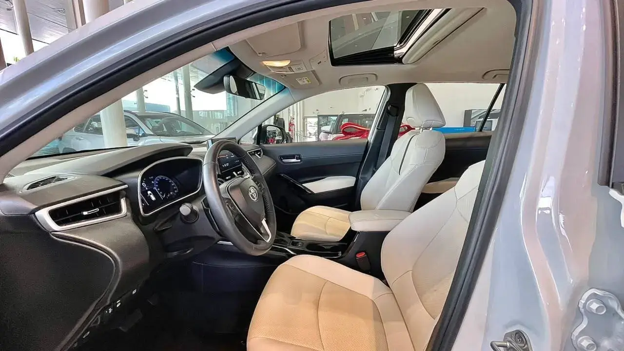 galeria COROLLA CROSS XRX