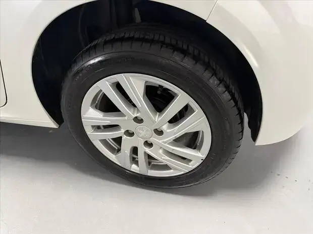 Peugeot 208 1.6 16V FLEX ACTIVE AT6