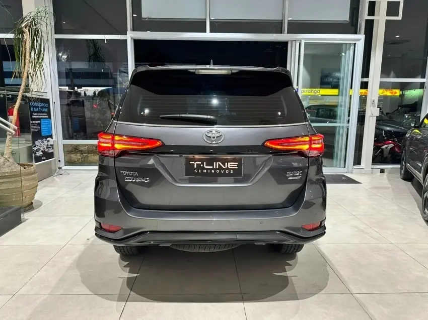 galeria HILUX SW4