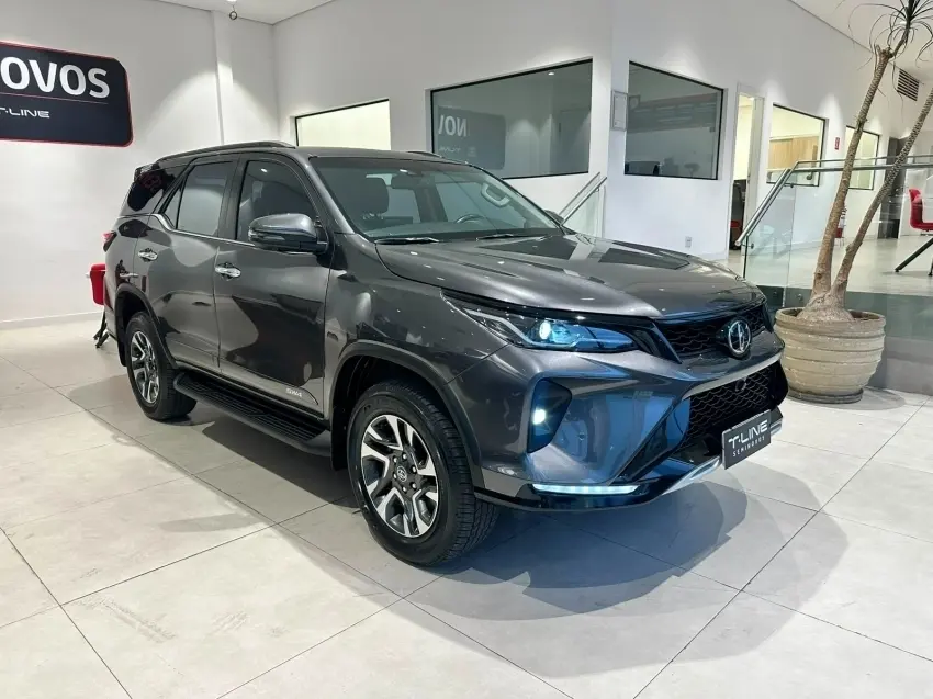 galeria HILUX SW4