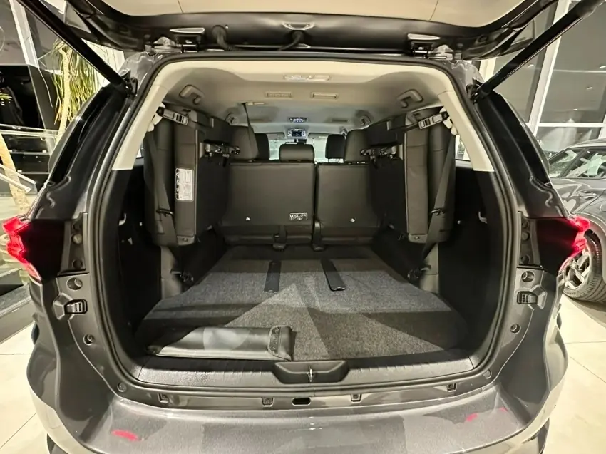 galeria HILUX SW4