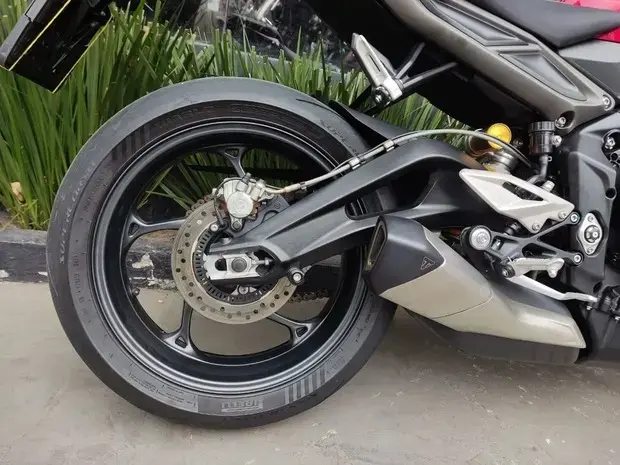 Triumph Street Triple 765 RS