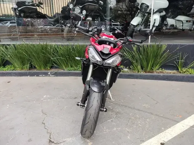 Triumph Street Triple 765 RS