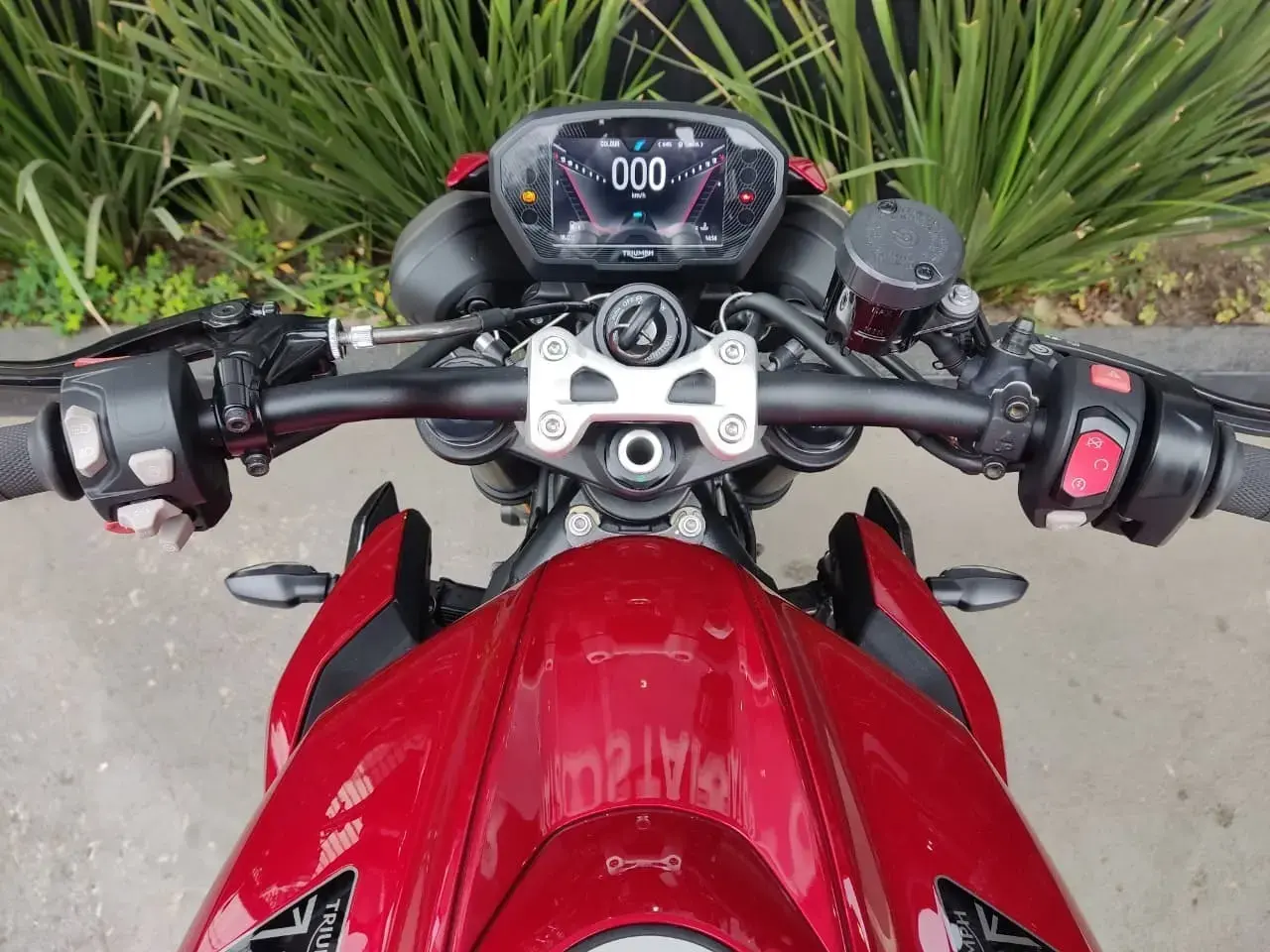 galeria Street Triple 765