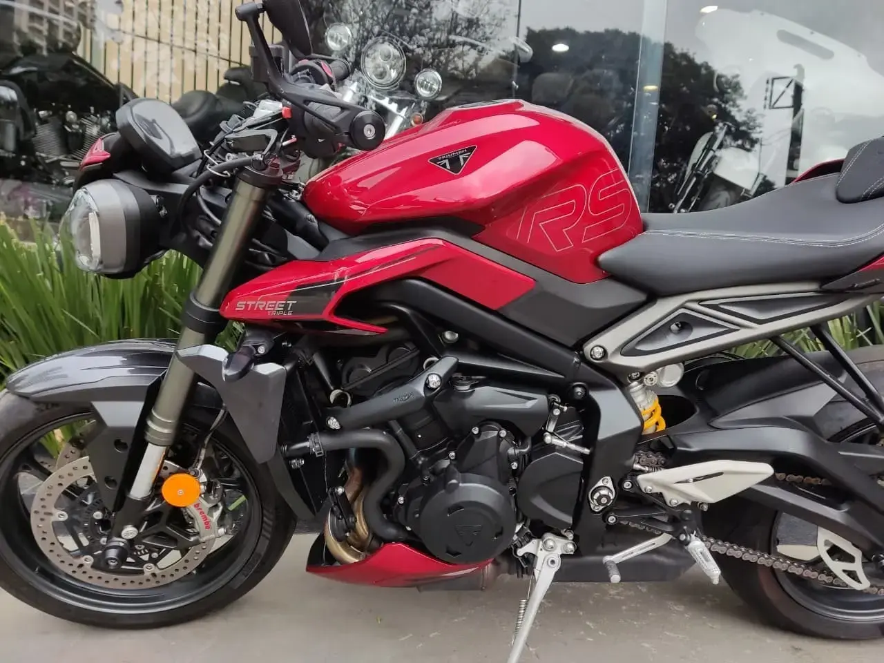 galeria Street Triple 765