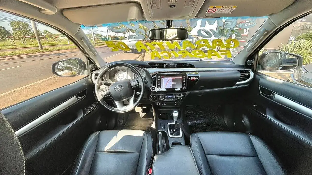 galeria HILUX SRV 4X4 2.8