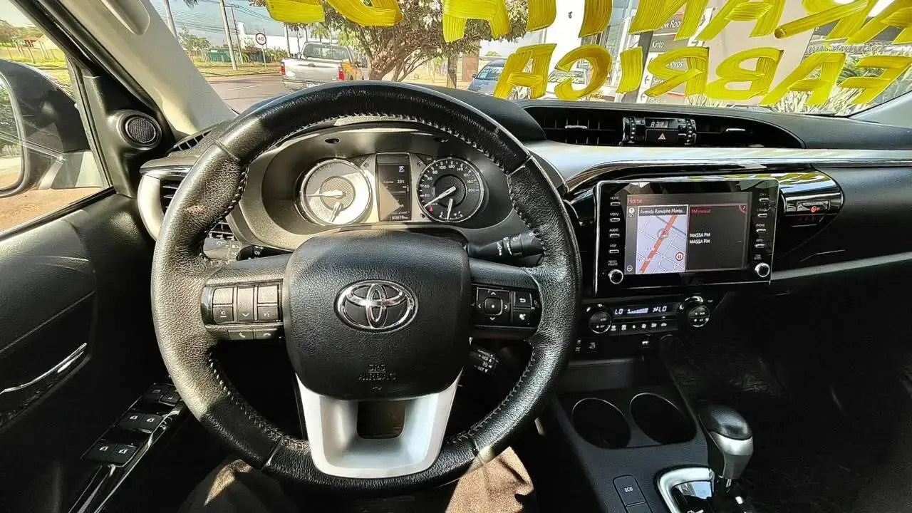 galeria HILUX SRV 4X4 2.8