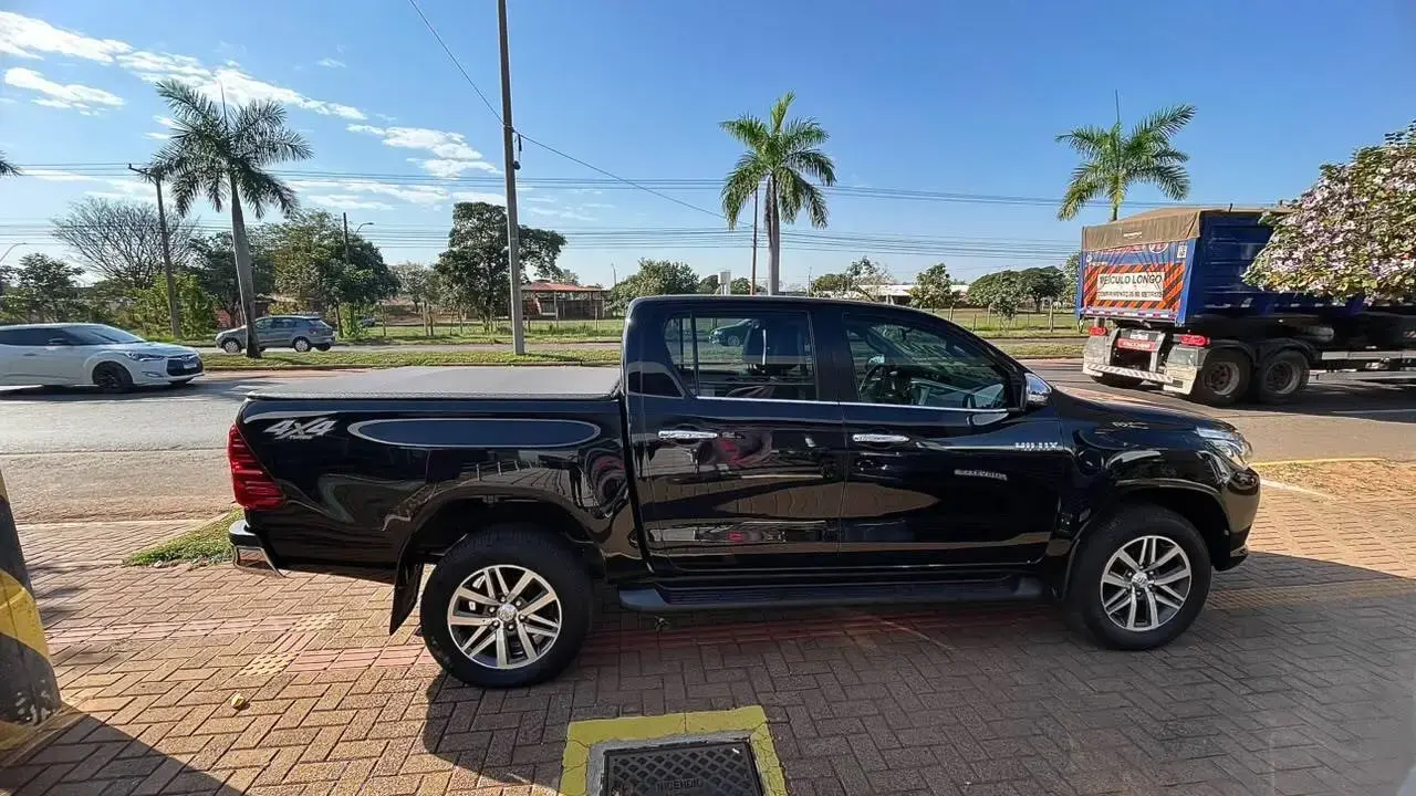 galeria HILUX SRX 4X4 2.8