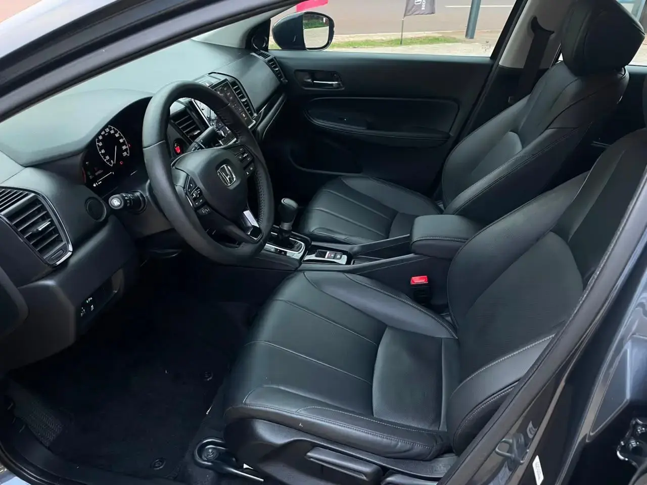galeria CITY SEDAN EXL