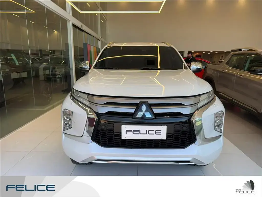 galeria PAJERO SPORT