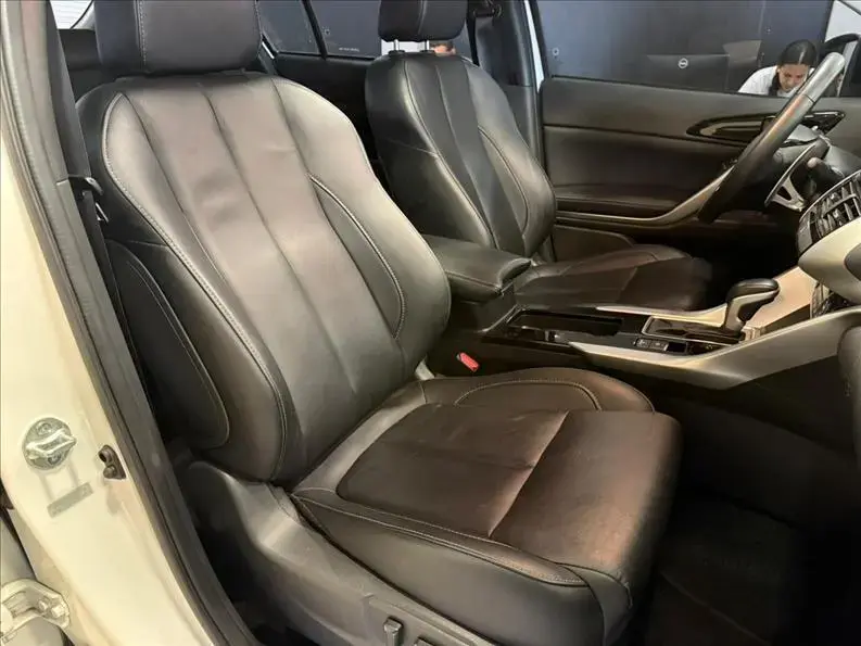 galeria ECLIPSE CROSS