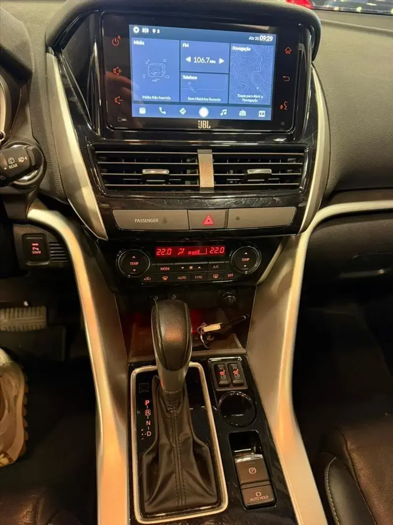 galeria ECLIPSE CROSS