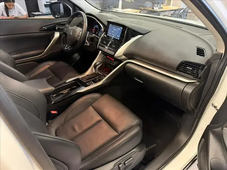 galeria ECLIPSE CROSS