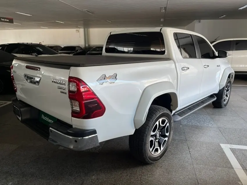 galeria HILUX