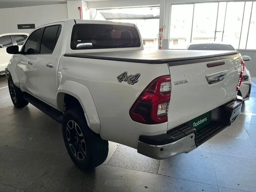 galeria HILUX