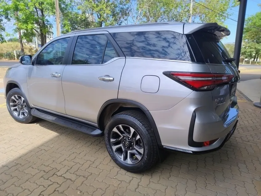 galeria HILUX SW4