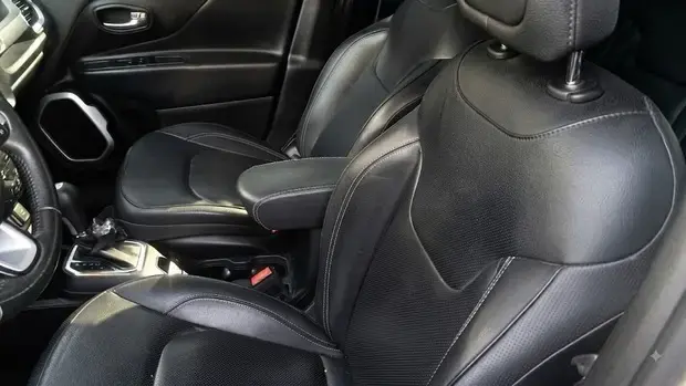 Jeep Renegade Longitude 1.8 4x2 (Aut) (Flex)