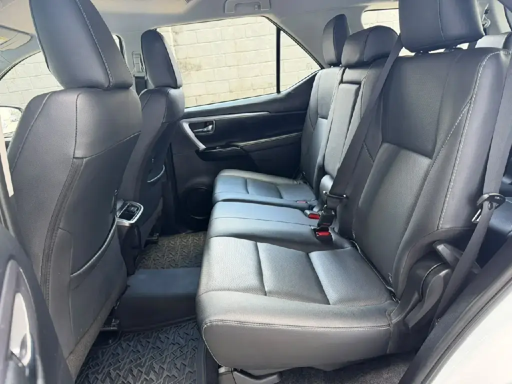galeria HILUX SW4