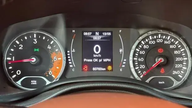 Jeep RENEGADE 1.8 16V FLEX LONGITUDE 4P AUTOMÁTICO