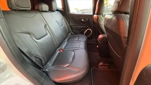 Jeep RENEGADE 1.8 16V FLEX LONGITUDE 4P AUTOMÁTICO
