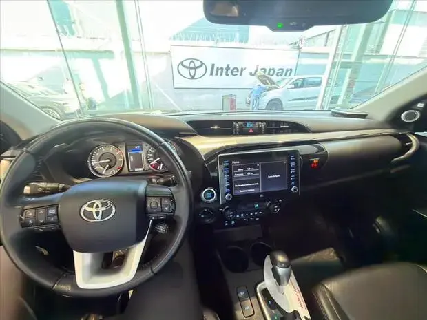 Toyota HILUX 2.8 D-4D TURBO DIESEL CD SRX 4X4 AUTOMÁTICO