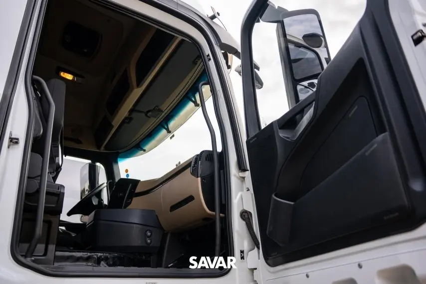 galeria Actros 2548